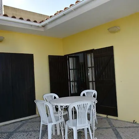 Casa Olaias * Sesimbra